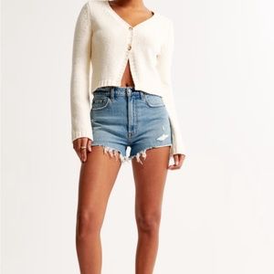 Abercrombie the mom short high rise